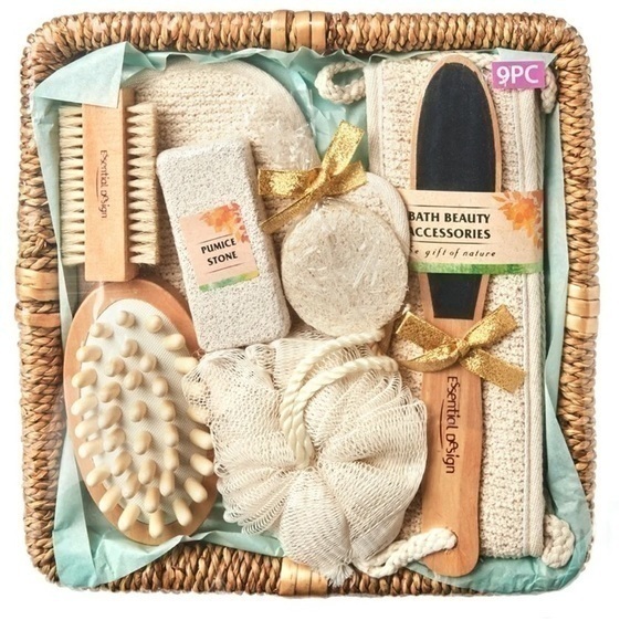Other - Essential Design Luxury Bath & Spa Gift Basket Set with Wood Massager nail brush